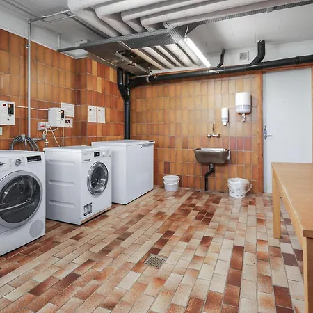 Paen Beliggende Pa 1 Sal Sj3215 Apartamento *